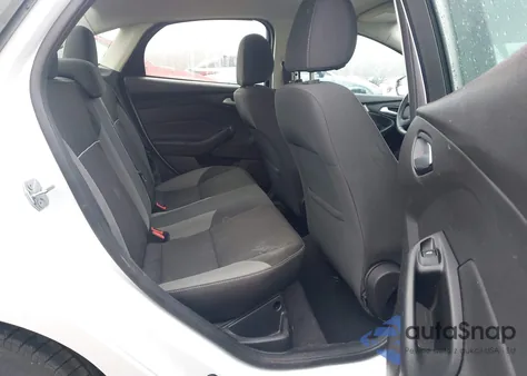 2014 Ford Focus Se z USA, uszkodzony, nr VIN 1FADP3F25EL456725